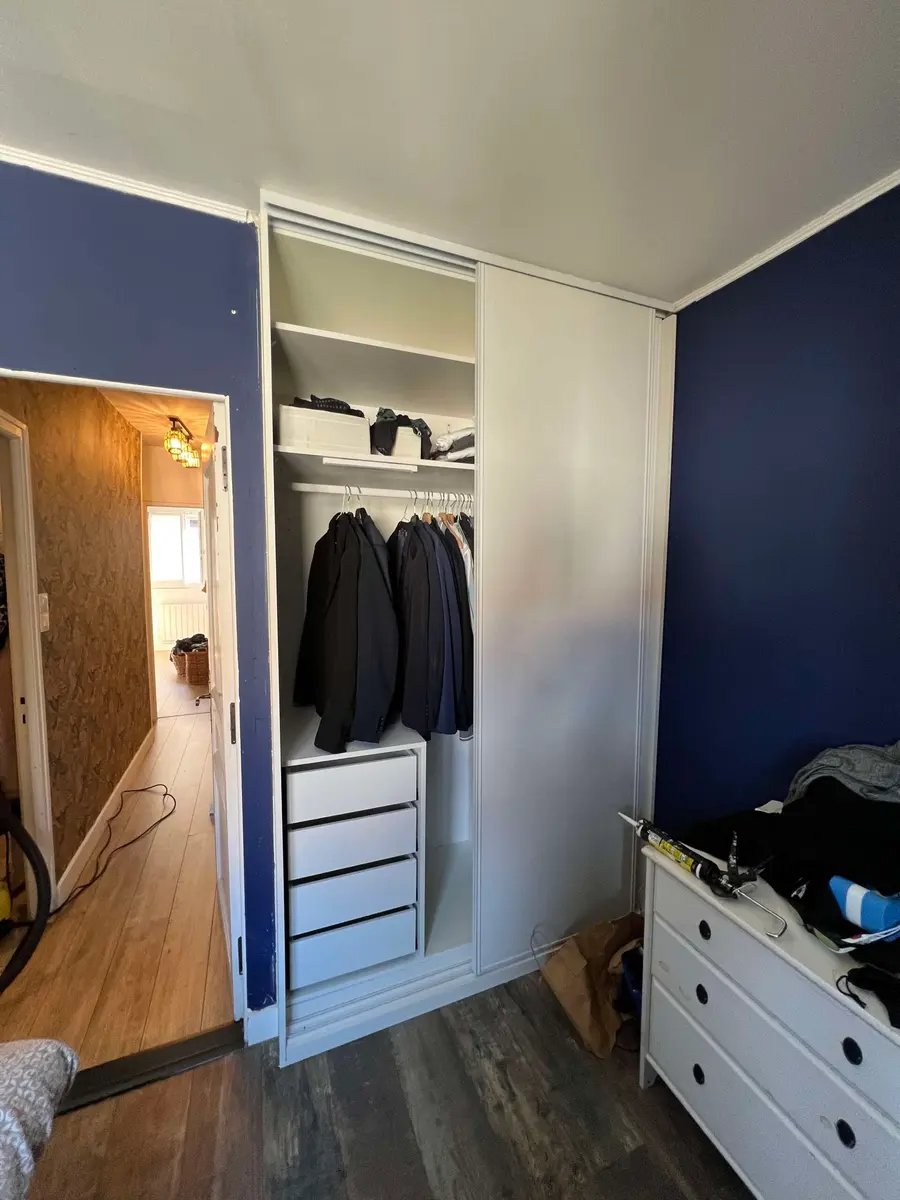 Dressing après rénovation par LEMY RENOVATION : dressing sur mesure