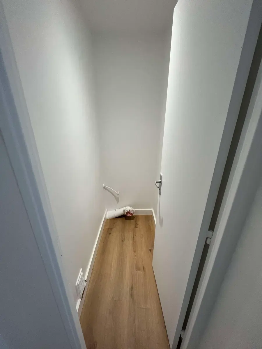 Plâtrerie & peinture après rénovation par LEMY RENOVATION : cloisons et peinture